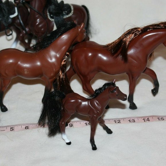 Vintage Grand Champion Lot of 5 Plastic Horses Bro - Picture 4 of 6